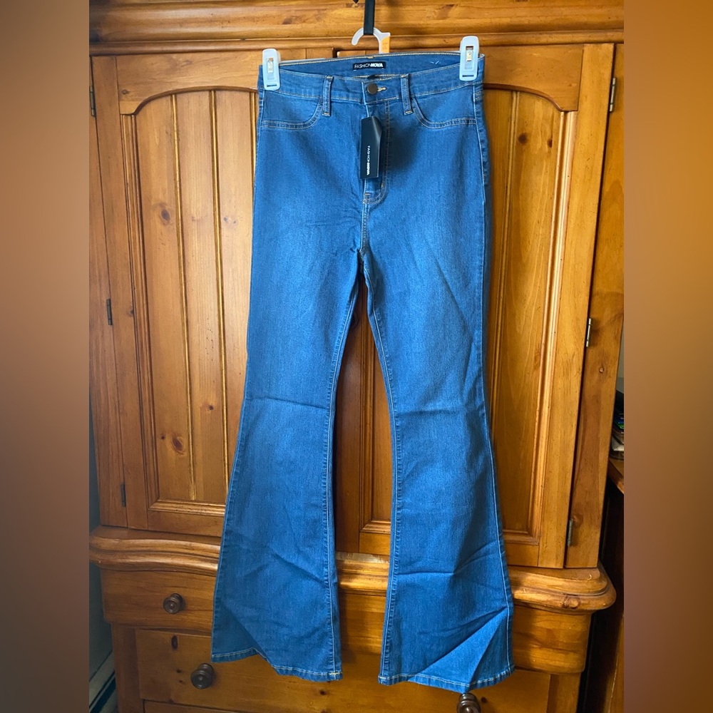 NWT Fashion Nova Flare Jeans